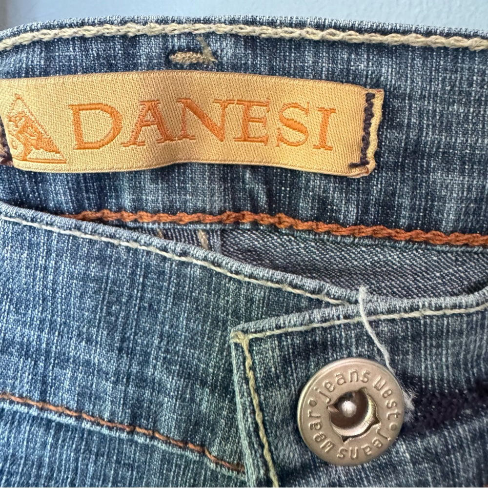 Danesi Low Rise Flare Jeans with Embellishments. NWT. Juniors Size 3 - Picture 2 of 15